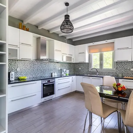House Krini Holiday home